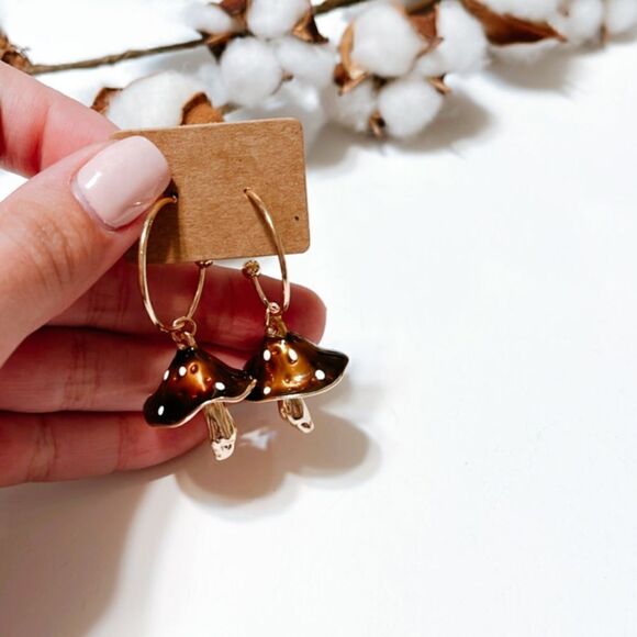 Brown mushroom hoop earrings N260 - Picture 2 of 4